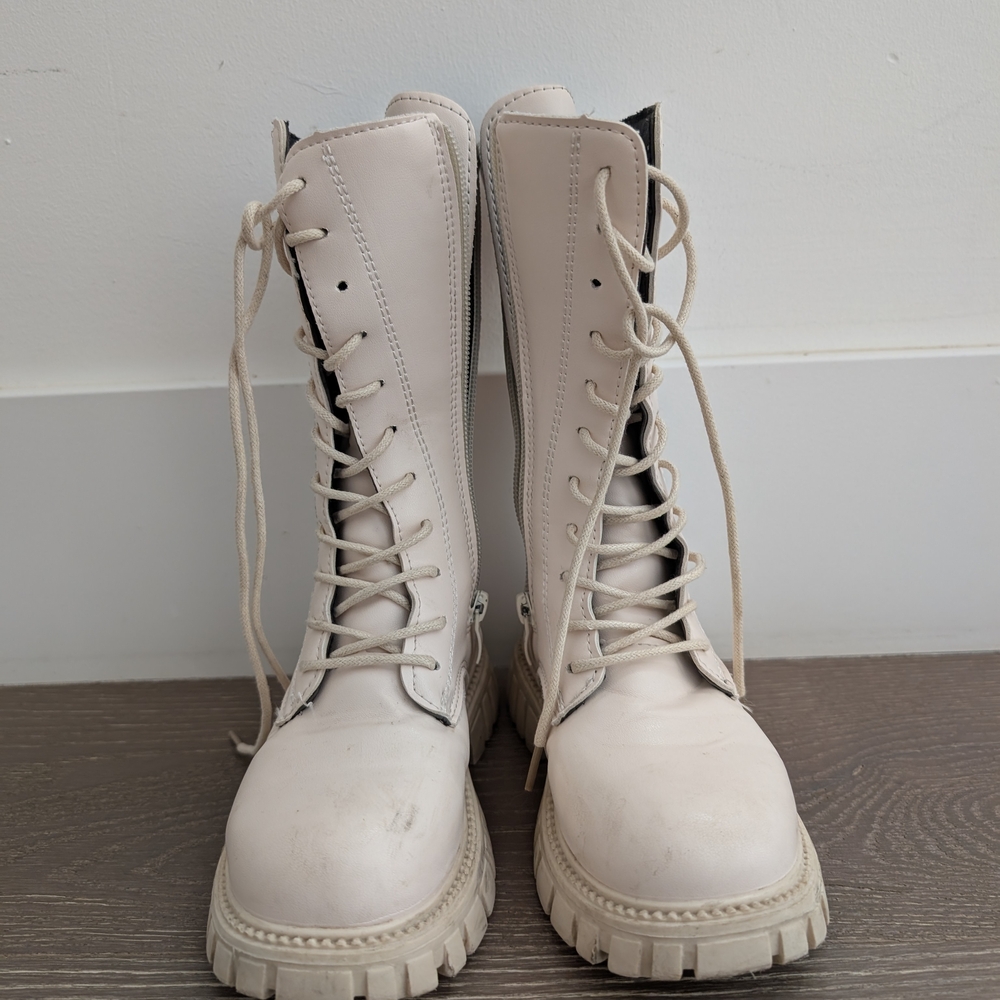 Kids White Lace-Up Boots